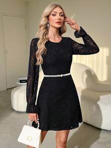 SHEIN Clasi 女士优雅蕾丝荷叶边袖收腰短款派对连衣裙，适合春季、夏季、秋季、情人节穿着。 - 黑色 - 查看 3