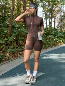 SHEIN In My Nature Women's Solid Color Short Sleeve Fitted Outdoor Jumpsuit Compression Jumpsuit Women Brown Body Suit Brown Workout Romper - Brown - View 6