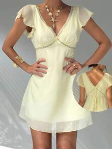 Aloruh 优雅性感荷叶边袖A字型深V领迷你连衣裙，女款，后系带 - 黃色 - 查看 2