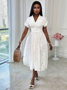 Xyvia 女士优雅翻领落肩A字连衣裙，配腰带，花卉镂空面料，时尚白色中长连衣裙，适合约会、派对、休闲、工作场合穿着。 - 白色 - 查看 4