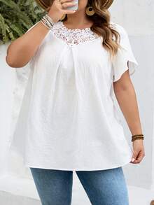 SHEIN CURVE+ Curve Size US22 音樂節海邊度假波希米亞風女款蕾絲花卉印花花瓣短袖襯衫 夏季鄉村海灘度假穿搭/海灘穿著 - 白色 - 查看 9