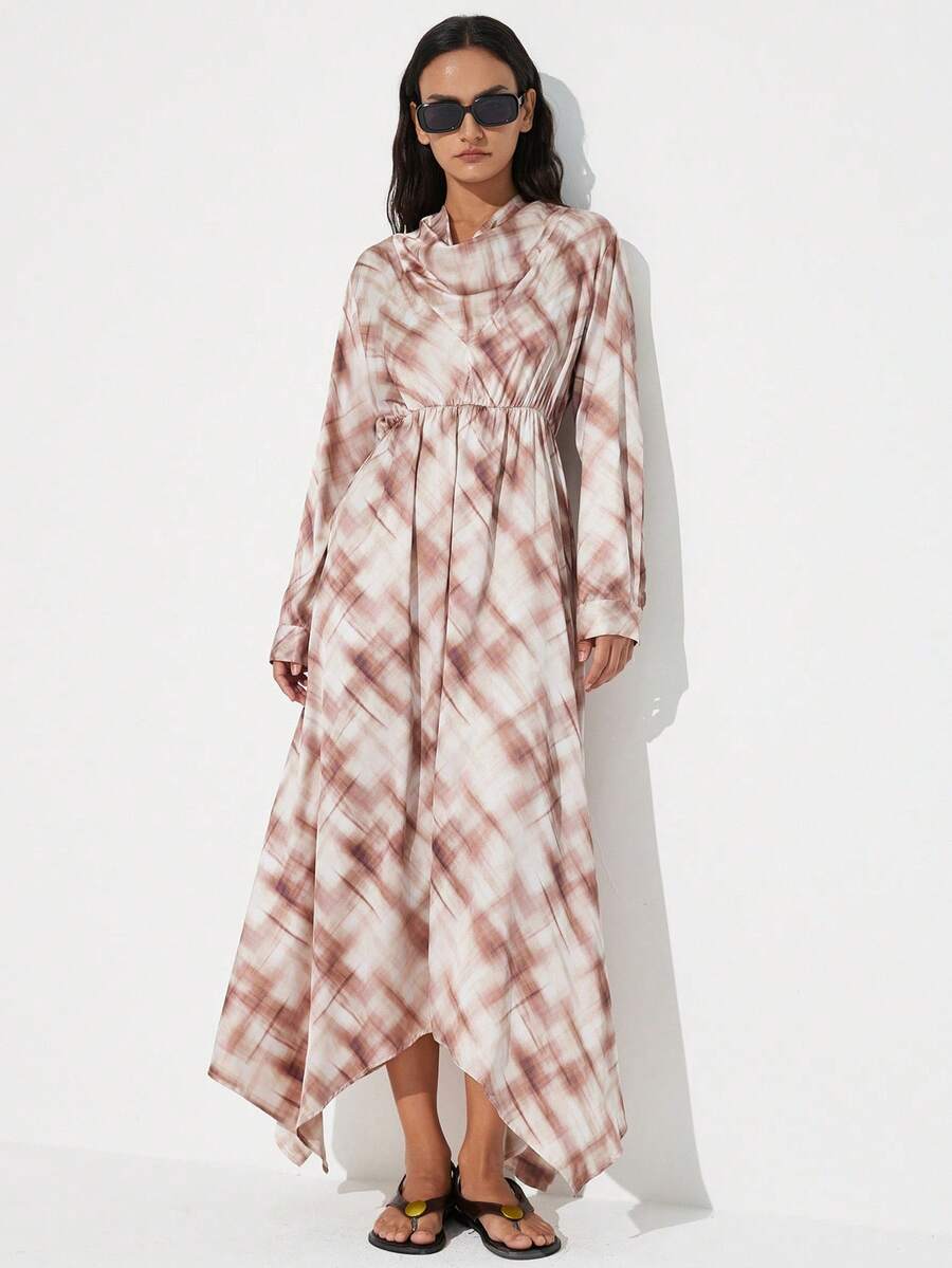 Aveloria Modichic 新款欧美风优雅时尚长裙，垂褶领口格纹腰身不对称超长袖连衣裙 - 彩色 - 查看 1