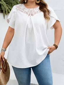 SHEIN CURVE+ Curve Size US22 音樂節海邊度假波希米亞風女款蕾絲花卉印花花瓣短袖襯衫 夏季鄉村海灘度假穿搭/海灘穿著 - 白色 - 查看 4