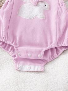 SHEIN Playful Pals 2件套婴儿可爱兔子刺绣毛球装饰无袖连体衣套装，夏季 - 淡紫色 - 查看 7