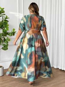 SHEIN CURVE+ 大码V领扎染图案优雅浪漫收腰A字型长裙 - 彩色 - 查看 3