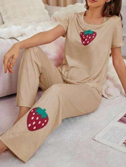 e Conjunto de pijama de mujer de manga corta con estampado de fresa