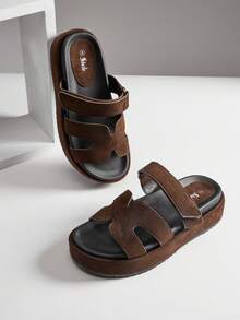 SHUZIA صنادل حريمي فاخرة ذات كعب منصة برقبة منحنية مفتوحة من أمام وسويد لون بني - صنادل إسبريسو ذات خاصية الإرتداء السهل و الحزام الرفيع والمريحة كضرورة أساسية - قهوة بني - مشاهدة 3