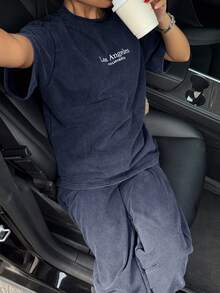 Muchica Bộ đồ nữ thường ngày màu xanh navy bạc màu, thêu chữ, tay ngắn, dáng rộng, vai rớt và quần dài, thích hợp cho mùa xuân, hè và thu. - Màu xanh hải quân - Xem 5