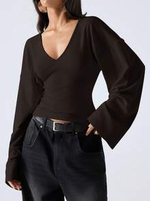 SHEIN EZwear 大码女式休闲纯色喇叭袖衬衫，适合通勤、圣诞节、新年、感恩节、毕业典礼等场合，优雅时尚，舒适休闲，深V领，无花果色，户外 - 棕色 - 查看 8