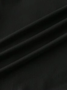 SHEIN 这款少女百搭针织黑色修身上衣舒适柔软，适合夏季穿着。高领露肩设计，优雅大方，适合度假、乡村、海滩、下午茶等各种场合，尽显端庄气质。既可作为舞蹈服，也可作为可爱上衣。 - 黑色 - 查看 7