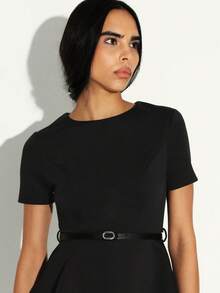 KSTM 女士短袖荷叶边上衣，配腰带，圆领衬衫，职业办公商务休闲装 - 黑色 - 查看 5