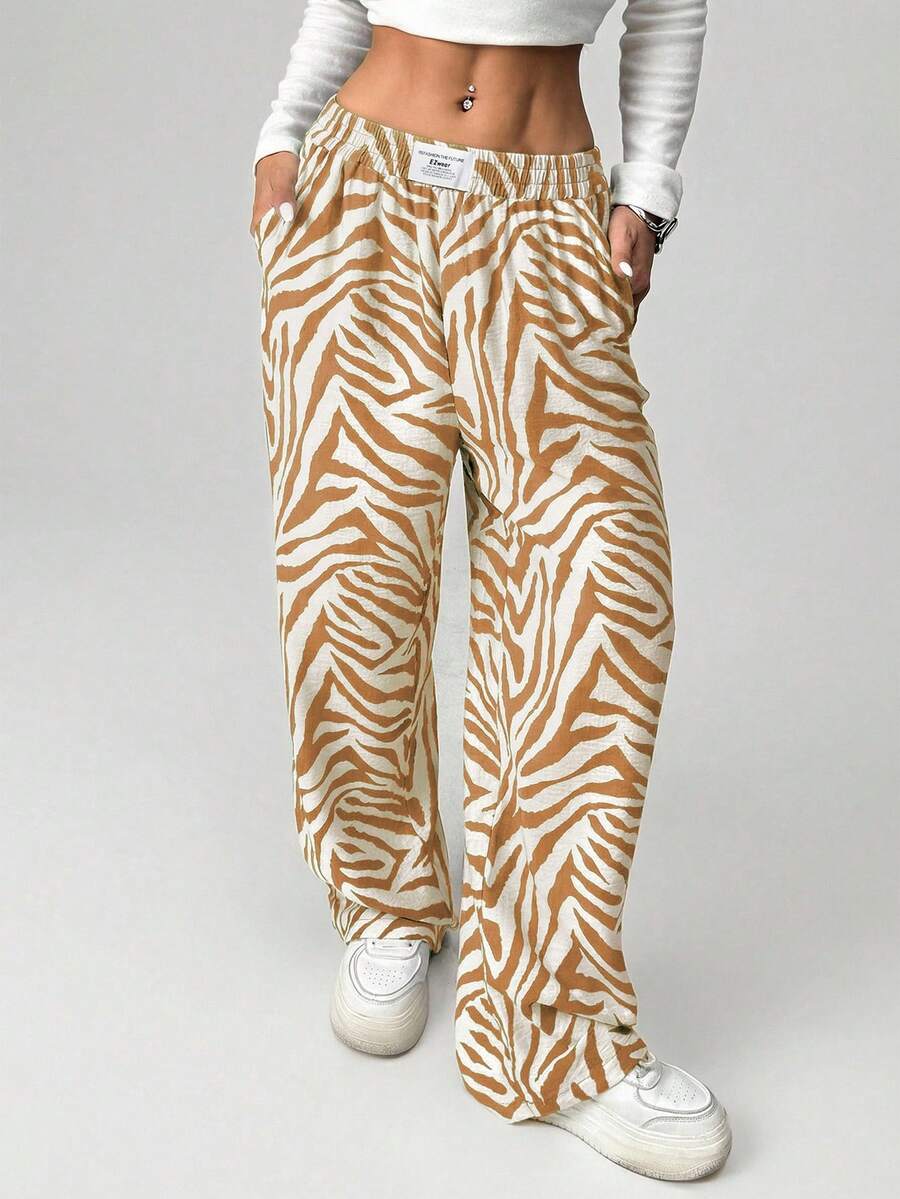 SHEIN EZwear 大码斑马纹休闲宽松裤,春夏款 - 卡其色 - 查看 1