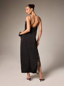 AiiRZ 优雅蕾丝边吊带露背长裙，深V领口和高开衩设计，适合晚宴场合 - 黑色 - 查看 3