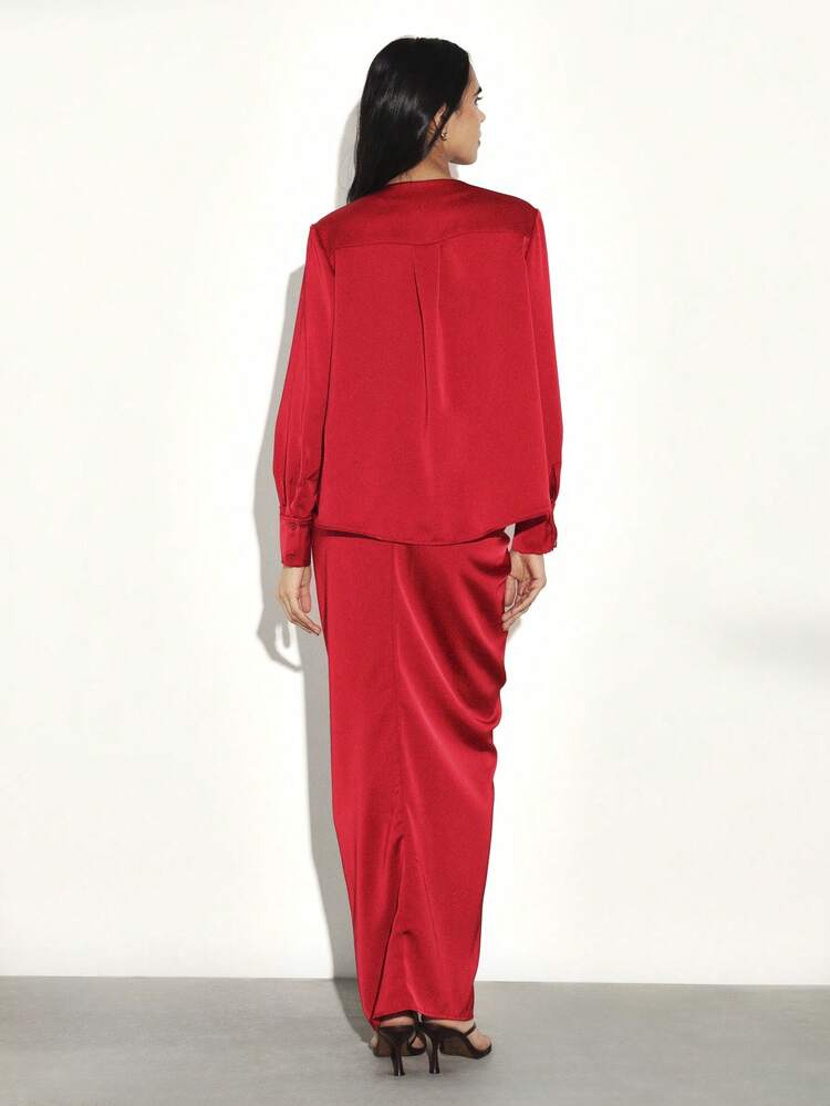 KSTM Robe de soirée longue en satin rouge luxueuse avec col en V profond, manches longues et style portefeuille, tenue de soirée formelle