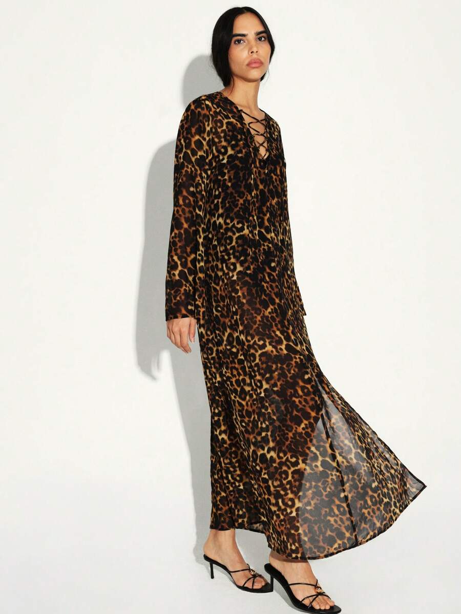 KSTM 豹纹系带长袖连衣裙，半透明飘逸廓形，V领设计，适合秋冬季穿着。 - 彩色 - 查看 1