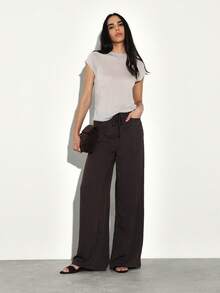 Camiseta básica de cuello redondo de manga corta con dobladillo crudo para mujer, camiseta casual de verano, prenda esencial del armario diario, top ligero - Gris - Ver 3