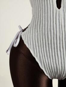 Zestiva Áo tắm liền thân màu trơn, họa tiết vỏ sò và sao biển, cổ chữ V sâu, hở lưng, buộc dây, thích hợp mặc ngoài trời. - trắng - Xem 7