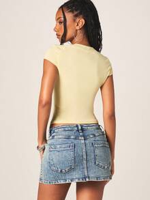 MISSGUIDED 女士“看到这个宝宝就给我打电话”短袖圆领修身黄色T恤，印有文字，休闲上衣 - 黃色 - 查看 3