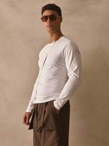 Musero 长袖修身圆领不对称纽扣细节，春夏必备单品 - 白色 - 查看 3