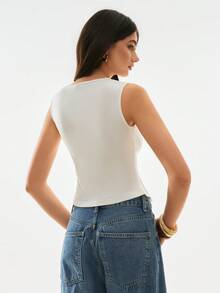 Poéselle 女士纯色圆领褶皱休闲日常T恤 - 杏色 - 查看 3