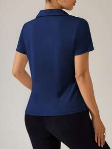 SHEIN Sports 1 chiếc áo polo thể thao nữ cổ chữ V màu trắng trơn, thích hợp chơi tennis/golf, áo polo nữ cổ bẻ, áo polo nữ trơn, áo polo nữ màu xanh dương, áo polo tay ngắn. - Màu xanh hải quân - Xem 3