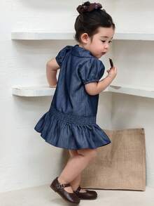 Dazy Kids Áo không tay cổ bẻ bằng vải denim mài cho bé gái kiểu Hàn Quốc - Màu xanh lam - Xem 2