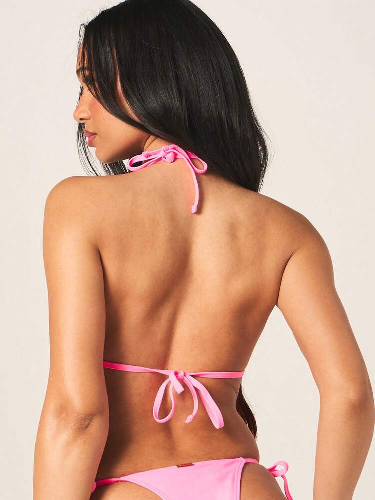 Missguided x Playboy Conjunto de Maiô Bikini Halter com Triângulo, Estrela do Mar de Diamante, Enfeites de Strass e Parte Inferior com Amarração Lateral para Praia, Férias de Verão