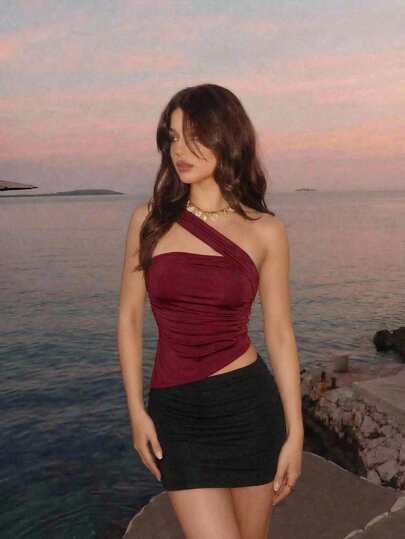 SHEIN MOD Blusa asimétrica burdeos para mujer. Blusa asimétrica color vino tinto, para vacaciones de verano, primavera/verano, Día de San Valentín, fiesta elegante, ceremonia, vacaciones en la playa para mujer, elegante, bohemia, casual, blusa de fiesta, blusa de verano, blusa burdeos, blusa de un hombro, blusa color vino tinto, blusa rojo oscuro