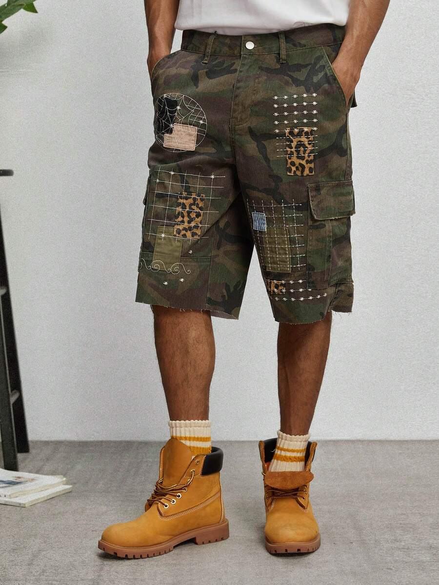 GALLERY FADE Men's Casual Street Style Embroidered Patch Camo Print Denim Shorts - Army Green - View 1