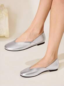 CUCCOO CHICEST Women's Flat-Soled Shoes, Low Vamp PU Material, Slip-On Round Toe Silver Ballet Flats, Mary Jane Silver Flats, Elegant Women's Flats, Light, Comfortable And Versatile, Casual, Suitable For Daily Commuting/Christmas Thanksgiving/Prom Party/Outside Women's Shoes Summer Shoes Wedding Shoes Bride Shoes - Silver - View 3
