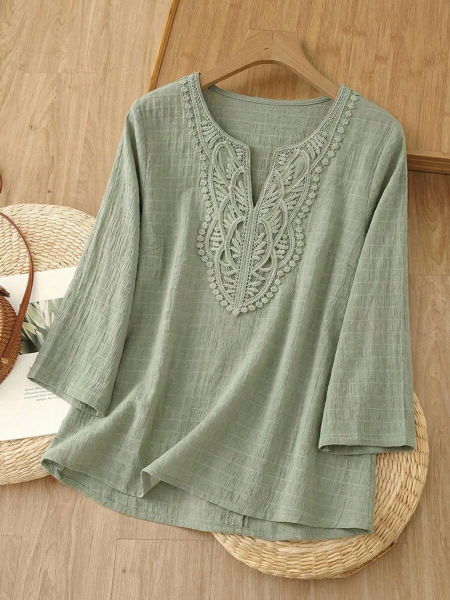 Rusticease Vacation Casual Solid Color Lace Splice Cutout Collar Blouse - Green - View 1