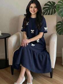 少女休闲甜美撞色仿珍珠蝴蝶结拼接下摆宽松落肩短袖中长连衣裙，藏蓝色 - 藍白色 - 查看 3