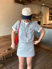 DAZY 女士撞色圆领短袖T恤和迷你裙套装，韩版少女夏季两件套 - 灰色 - 查看 4