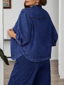 EMERY ROSE EMERY ROSE Blusa vaquera casual versátil de manga 3/4 con botones delanteros para tallas grandes - Azul lavado oscuro - Ver 3
