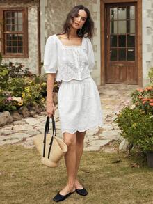 SHEIN ChicEase Conjunto de 2 piezas de blusa de encaje de algodón y falda midi para mujer, estilo romántico y elegante para vacaciones en el campo francés en primavera/verano, color blanco - Blanco - Ver 3