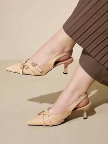 Gương màu hạnh nhân