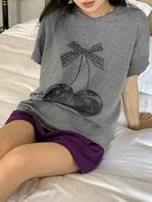DAZY 女士休闲樱桃印花宽松T恤短裤睡衣套装，夏季 - 灰色 - 查看 5