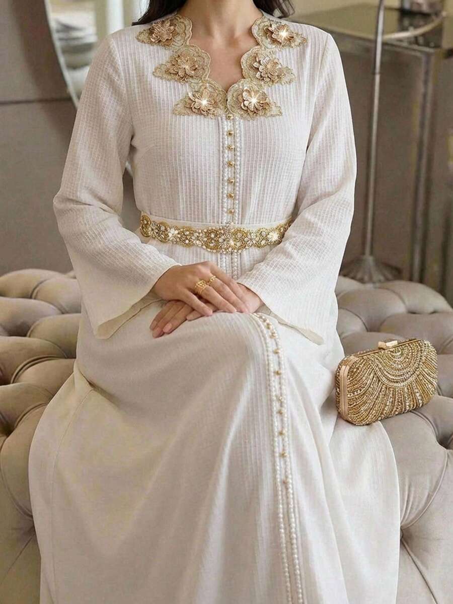 Al Najma 女士优雅亮片刺绣纹理阿拉伯风格连衣裙，秋季 - 杏色 - 查看 1