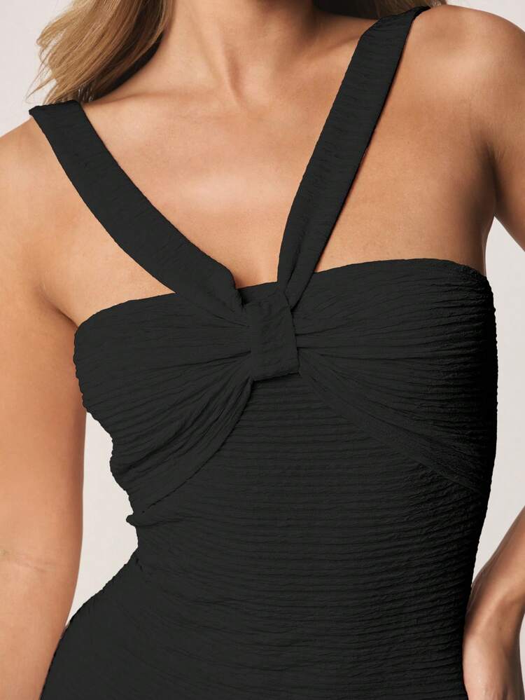 MISSGUIDED Women's Textured Stretch Bodycon Twist Bust Halter Maxi Dress With Side Slit