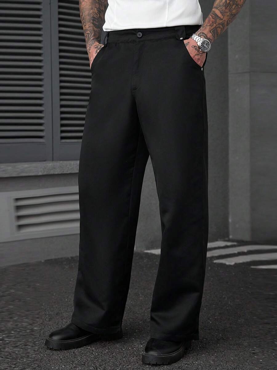 SLATEMANN 男士成熟街头风长裤，黑色斜纹面料，通勤百搭，时尚舒适，是送给男友/老公/周年纪念日的理想礼物，彰显男士绅士风范，适合日常休闲、周末旅行、户外活动、探险旅行、轻松的工作环境或半正式场合，也是周年纪念日/生日礼物、派对、夏季假期、婚礼、春夏、复活节等场合的完美之选。这款男士黑色纯色西装裤宽松舒适，适合商务休闲、办公室等正式场合，亦可作为男士黑色正装裤、黑色休闲裤、商务裤、黑色工作裤或黑色校服裤穿着。 - 黑色 - 查看 1