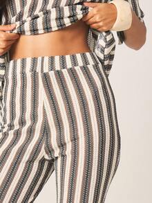 MISSGUIDED 夏季度假必备：超大款钩针条纹两件套，V领上衣搭配阔腿裤 - 彩色 - 查看 4