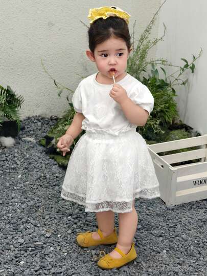 DAZY Baby Girl Heart Pattern Round Neck Short Sleeve T-Shirt And Skort Set, Suitable For Party, Daily Wear