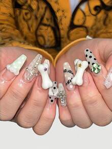 ROMWE Anime 10pcs Y2K Retro Star, Polka Dot, Striped, Pop Art, Grunge, Music Note Decorative False Nails, Handmade, Suitable For College, Music Festivals, Dates, Etc. - off-white - View 2