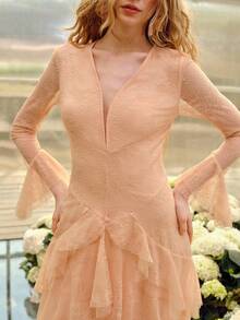 MOTF PREMIUM 女士浪漫荷叶边层叠蕾丝刺绣长裙，春夏款 - 淺粉色 - 查看 3