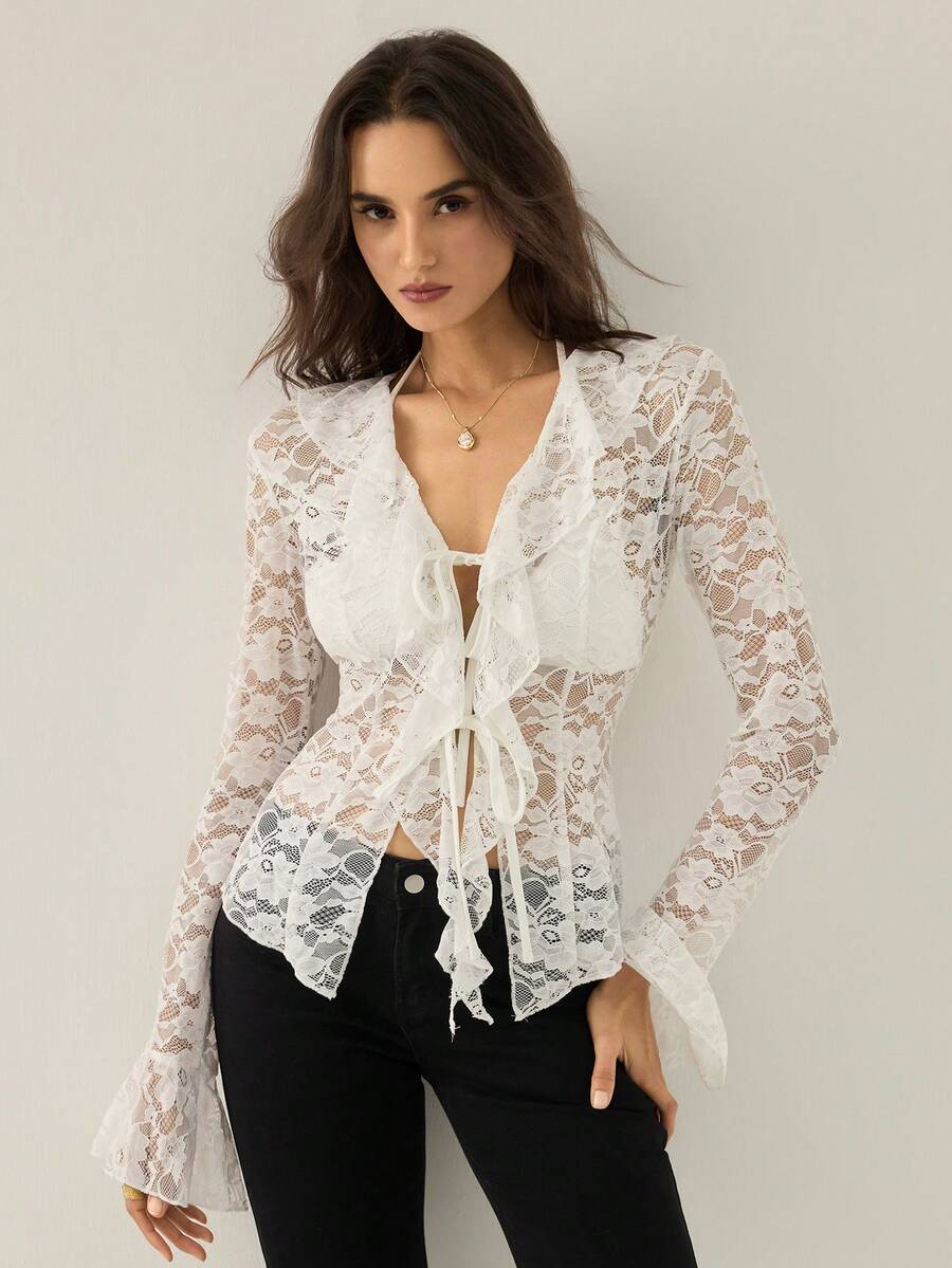 Rafferiza 女士夏季法式休闲纯粹欲望荷叶边V领长袖蝴蝶结腰身修身半透明高档蕾丝提花衬衫 - 白色 - 查看 1