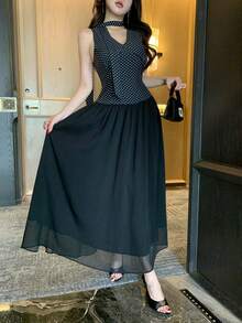 DAZY 女士波点V领无袖连衣裙，优雅修身显瘦 - 黑色 - 查看 6