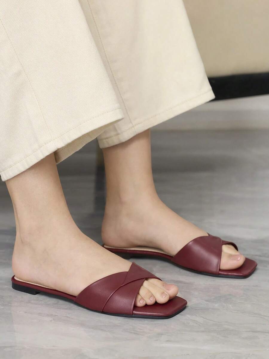Sleekvia 女士夏季新款褶皱方头平底拖鞋，休闲舒适，百搭外穿 - 酒紅色 - 查看 1