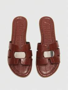 CUCCOO BIZCHIC Simple And Versatile Temperament Comfortable Fashion Generous Commuter Vacation Beach Flat Sandals - Rust Brown - View 2