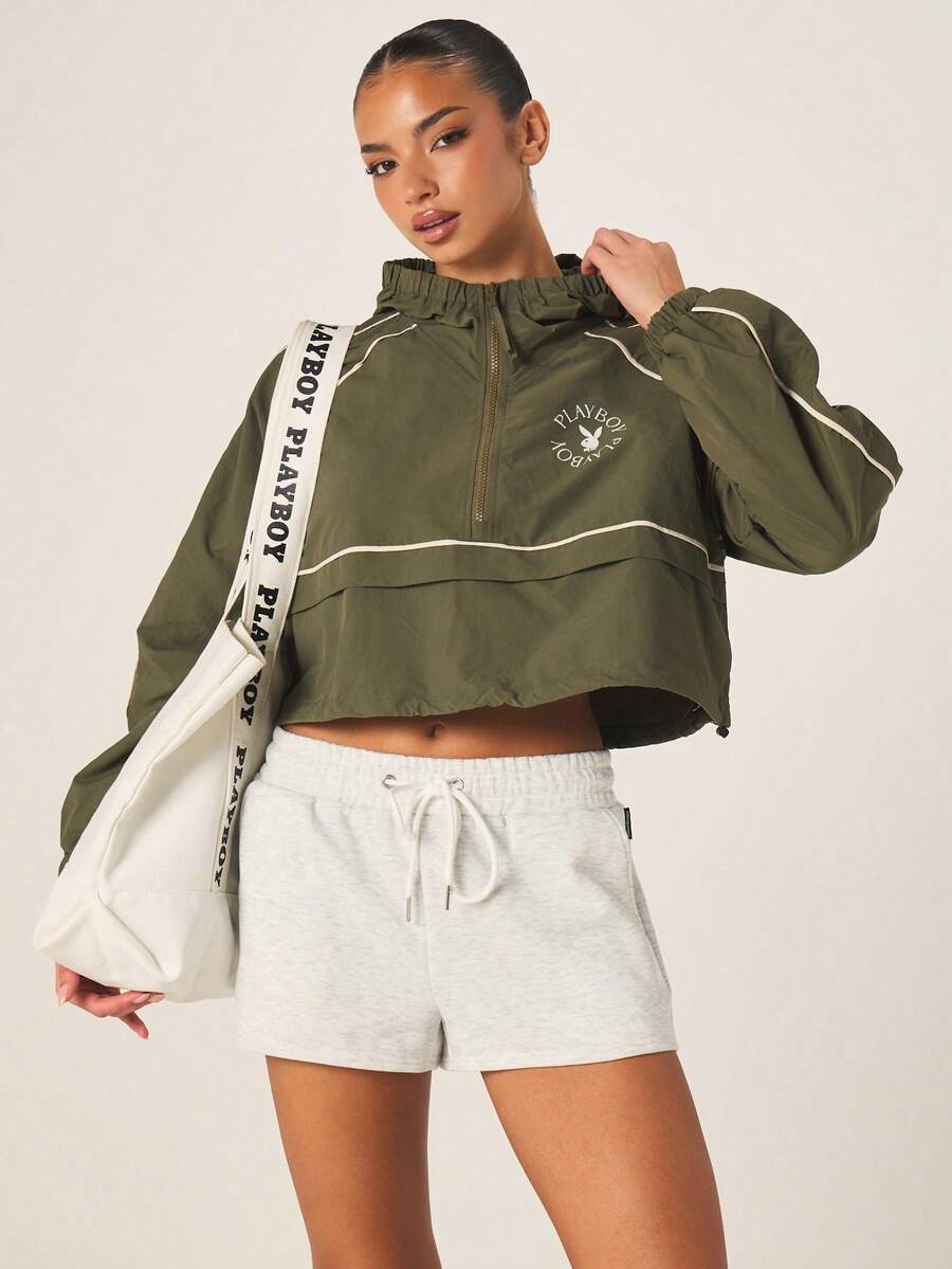 Missguided x Playboy 橄榄绿短款连帽防风夹克，饰有白色撞色滚边标志，长袖运动外套 - 軍綠色 - 查看 1