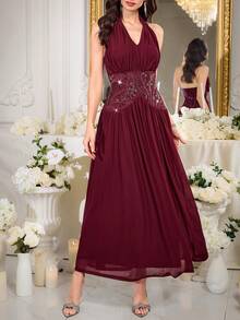 Modelyn Đầm nữ cổ yếm hở lưng, thêu họa tiết đính sequin. - Màu Đỏ Sâu - Xem 4